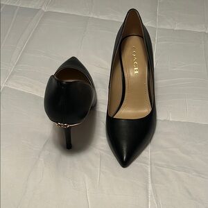 Coach Black Heels with Pointed Toe and Stiletto Heel